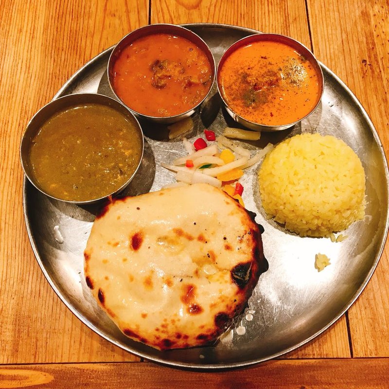 三色カレー(グルガオン)