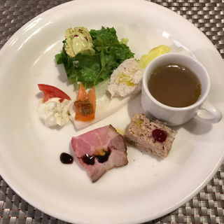 くつろぎセットの前菜(nikuyaki cucina EPICURO)