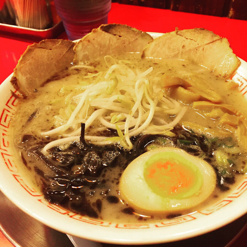 よくばりラーメン(ラーメン　赤組 （あかぐみ）)