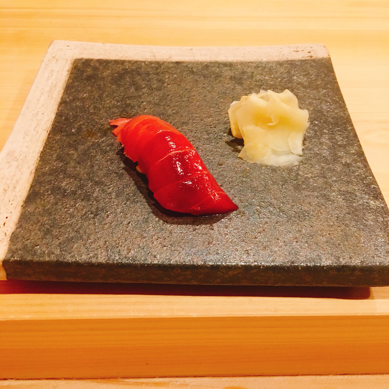 鮪の握り(鮨ばんど)