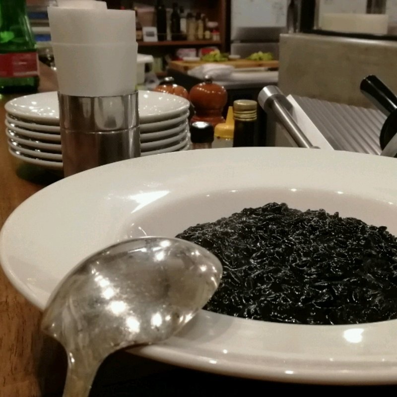 イカスミリゾット(酒飲めイタリアン　マカロニ )