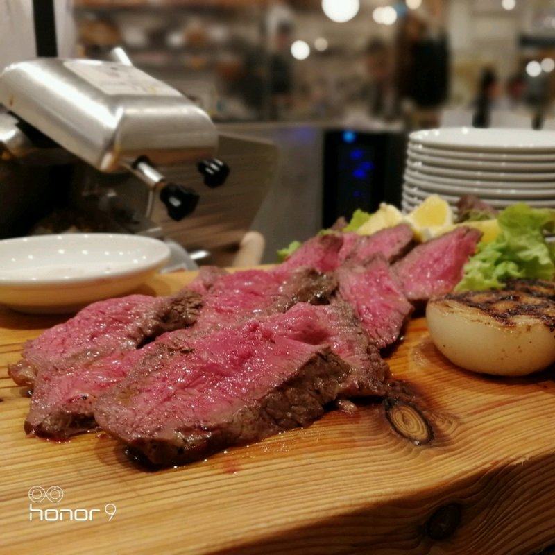 熟成肉(酒飲めイタリアン　マカロニ )