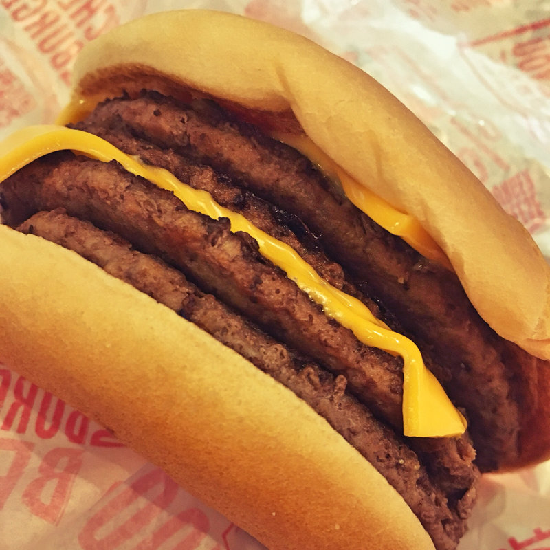 倍ダブルチーズバーガー(マクドナルド 西新中央商店街店)