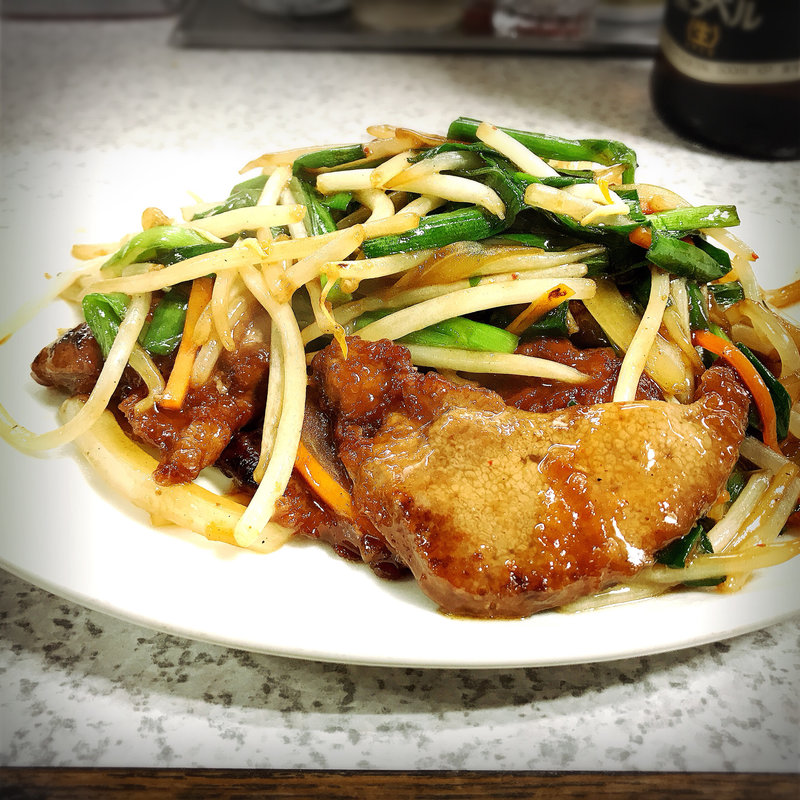 レバニラ炒め(中華げんこつ )