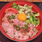 特製和風オニオンソースのローストビーフ丼(料理屋　三船 )