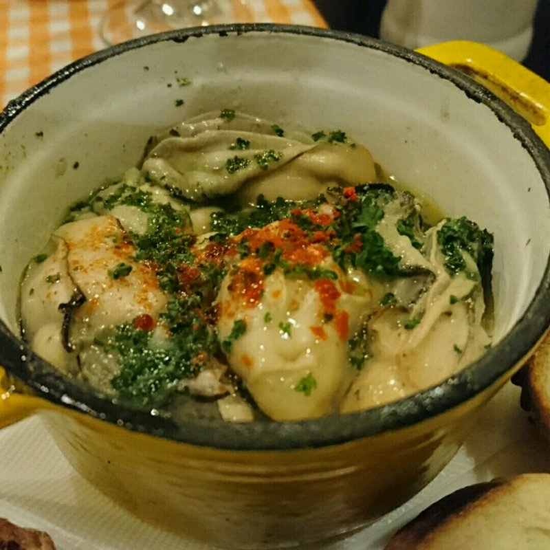 牡蠣のエスカルゴバター(et Patati et Patata エパタティエパタタ)