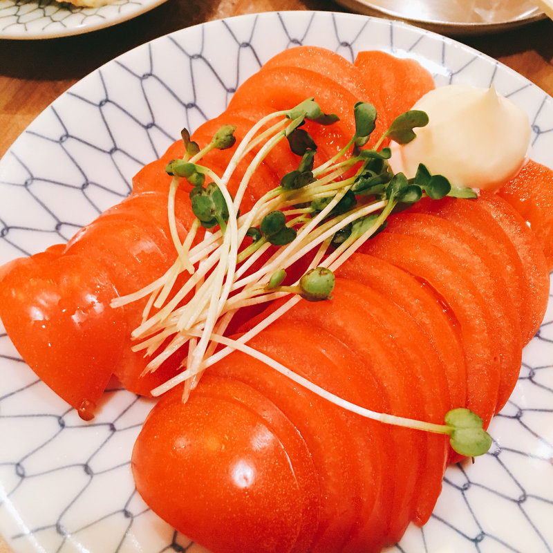 冷やしトマト(元気再生酒場なおとん69)