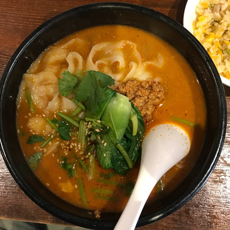 担々刀削麺+半チャーハン(刀削麺 張家 麹町店 )