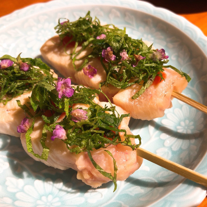 (静音 （シズネ）)