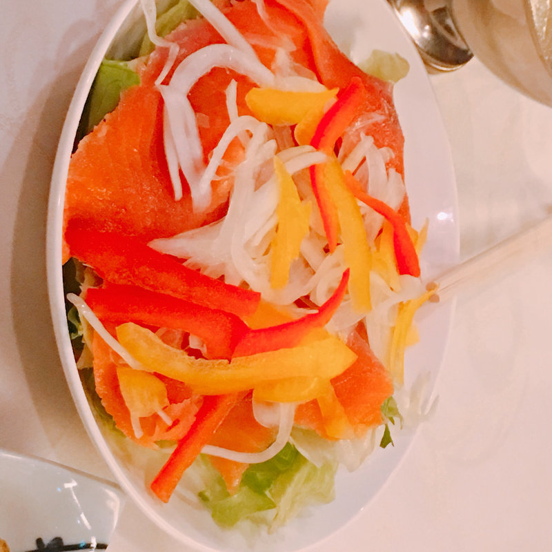 サーモンサラダ(くれおーる 法善寺前本通り店 )