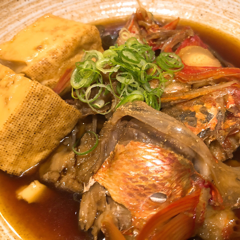 金目鯛アラ炊き(スタンドふじ)