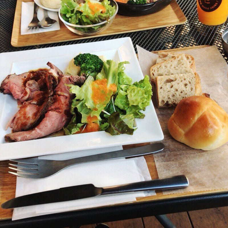 ローストビーフ(エビスフードホール)