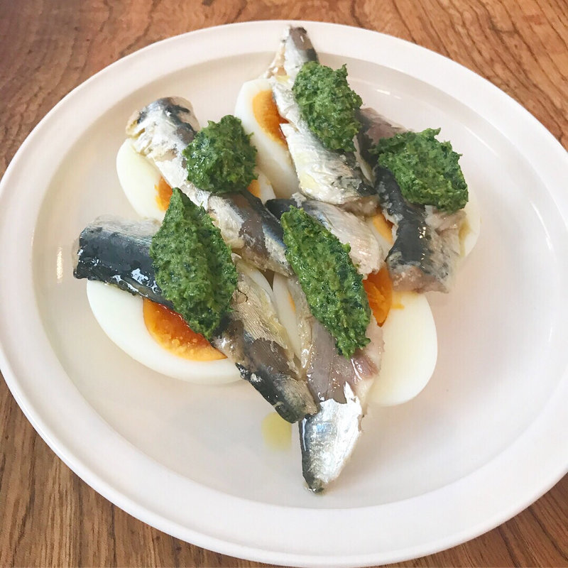 自家製オイルサーディンとたまごのサルサウルデ(CORNELL(コーネル))