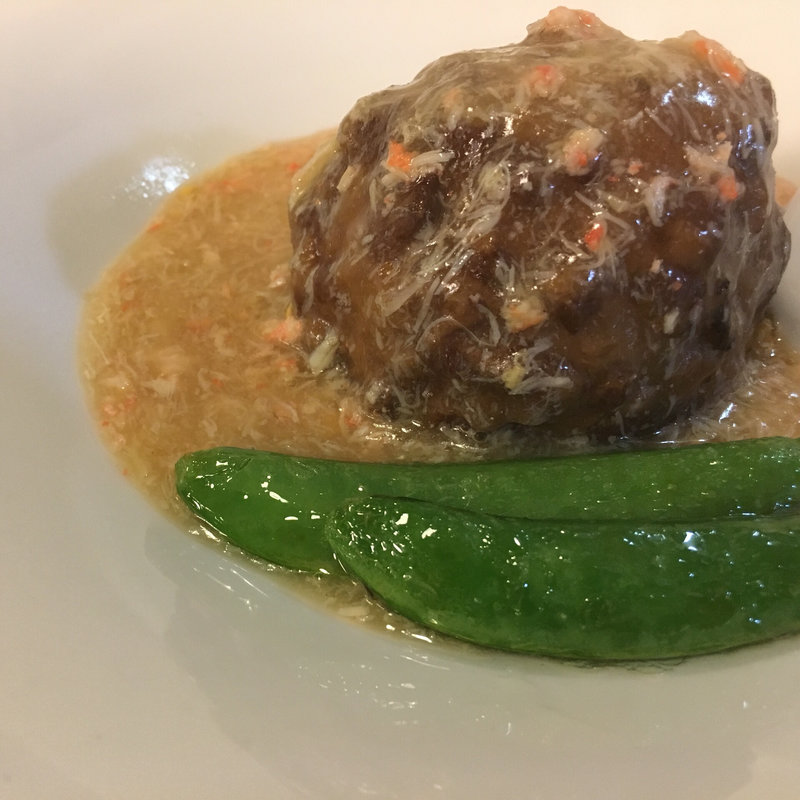 大きなふわふわ肉団子の煮込み(ビーフン東 （ビーフンアズマ）)