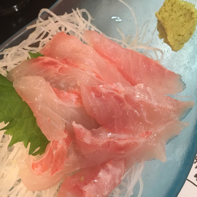 金目の刺身(居酒屋 達磨)