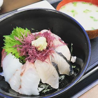 糸島の海鮮丼(志摩の海鮮丼屋)