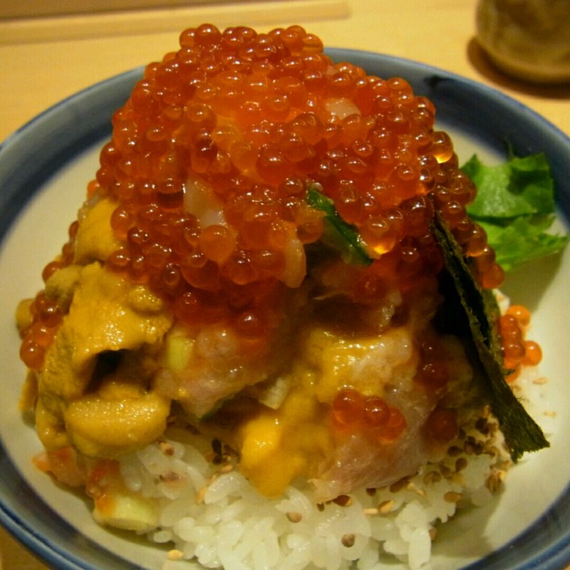 ぜいたく丼(松)うに増し、いくら増し(つじ半 日本橋本店)