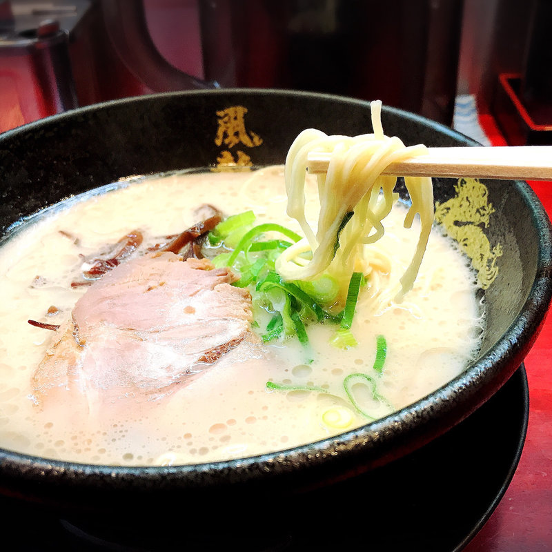 とんこつラーメン(とんこつラーメン博多風龍 渋谷店)