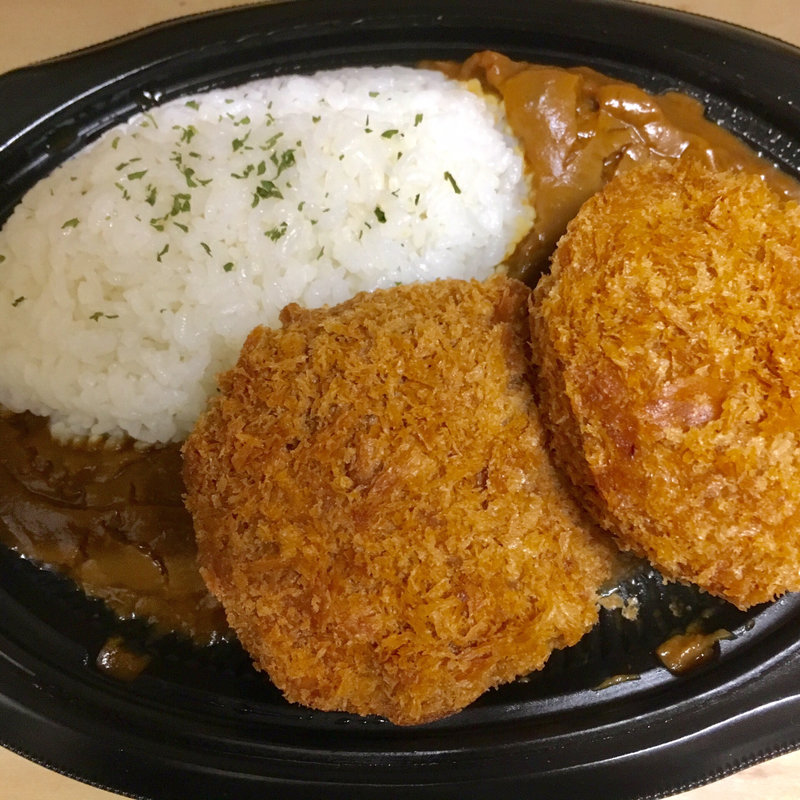 カレーライス＆肉厚メンチカツ(ディナーベル ススキノ南７条店)