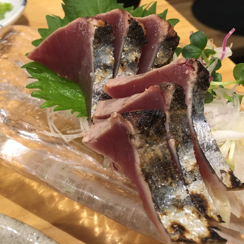 カツオ刺し（塩たたき）(糧亭 銀座魚勝)