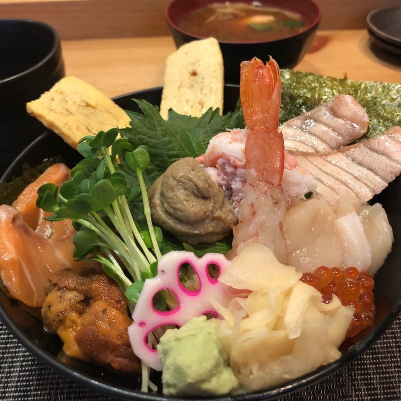 豪華海鮮丼‼︎(ときすし はなれ （トキスシハナレ）)