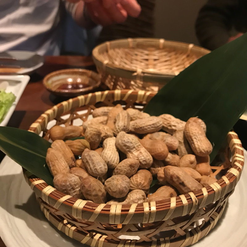 鹿児島名物塩ゆで落花生(黒豚しゃぶしゃぶあじと 三軒茶屋店)