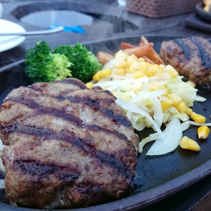 ツインハンバーグ(にぐるまやダイニング)