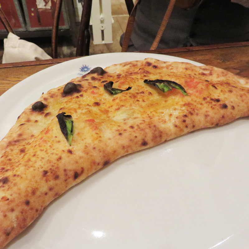 カルツォーネ(Ｉl Ｓol Levante)