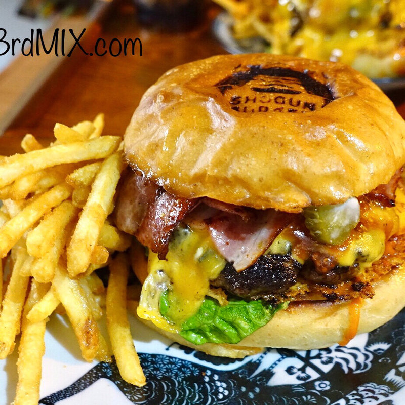 ベーコンチーズバーガー(SHOGUN BURGER)