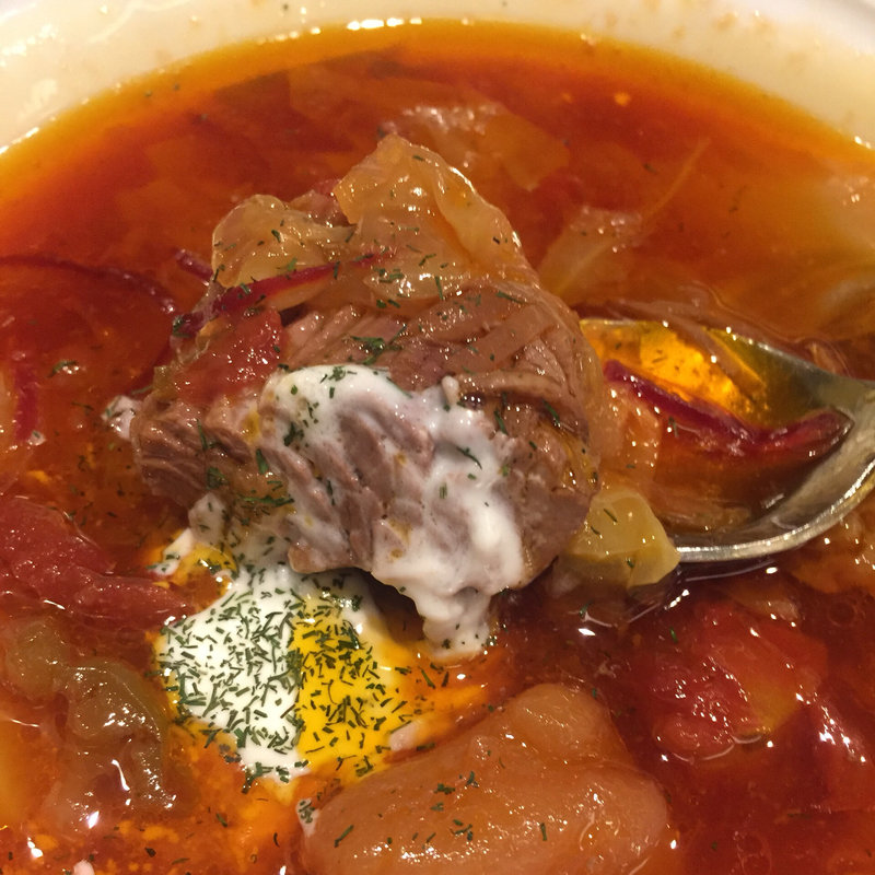 ボルシチ (赤かぶと肉野菜の旨みたっぷりスープ)(スンガリー 新宿東口本店)