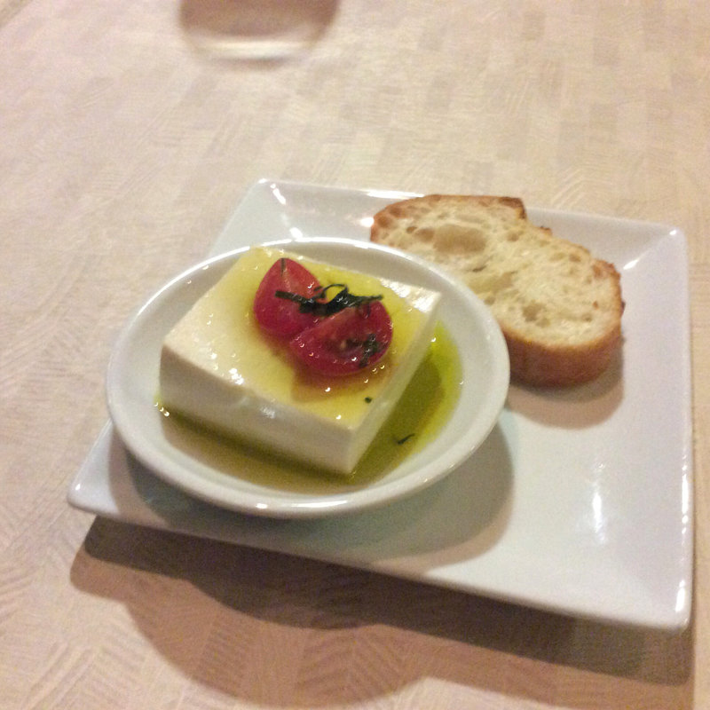 豆腐のカプレーゼ（お通し）(Soba Ristorante na-ru)