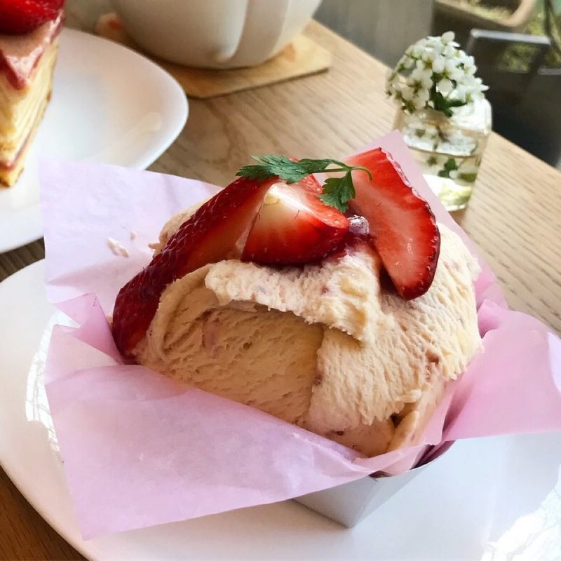 古都華とピスタチオのムースケーキ(空気ケーキ。)