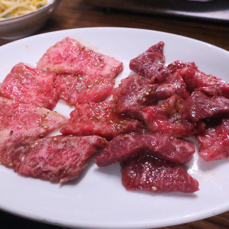 ロースとカルビ(長興屋 本店)