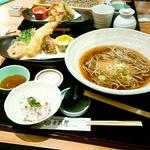 大海老天ぷらと温かい蕎麦