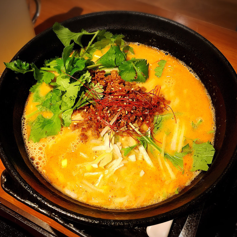 坦々麺パクチーのせ(つけそば・まき野)