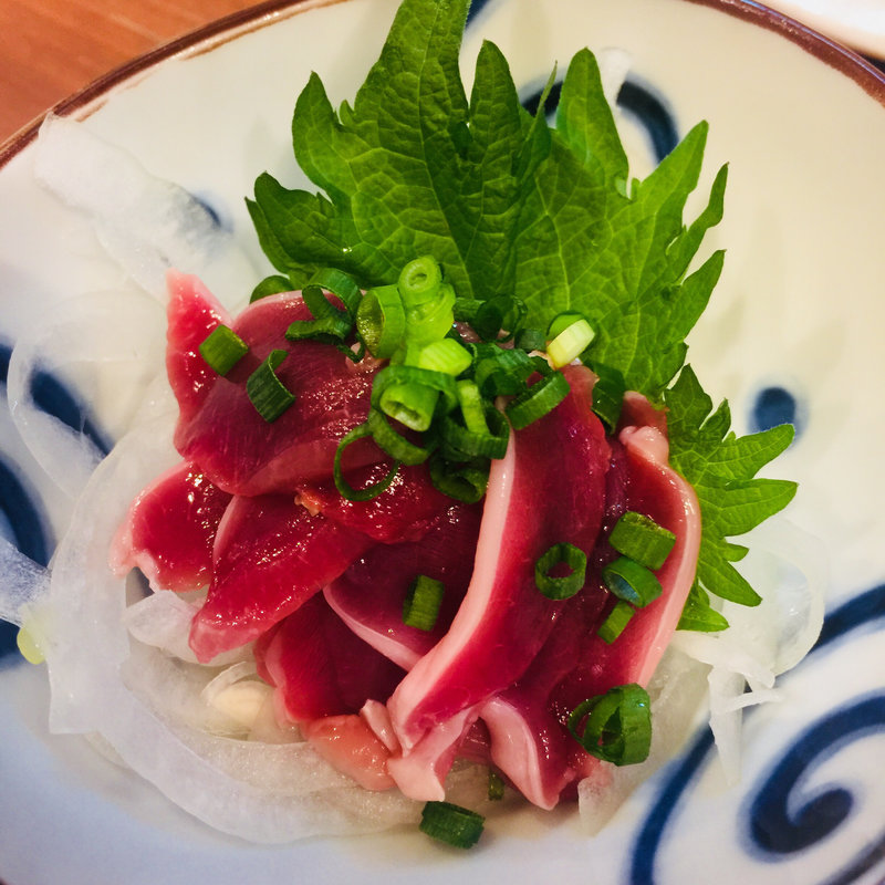 ハツ刺し(炭火焼鳥 天領 人形町店)