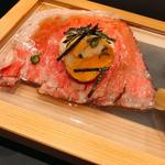 あん肝とサーロインの肉寿司(29ON 池袋店)