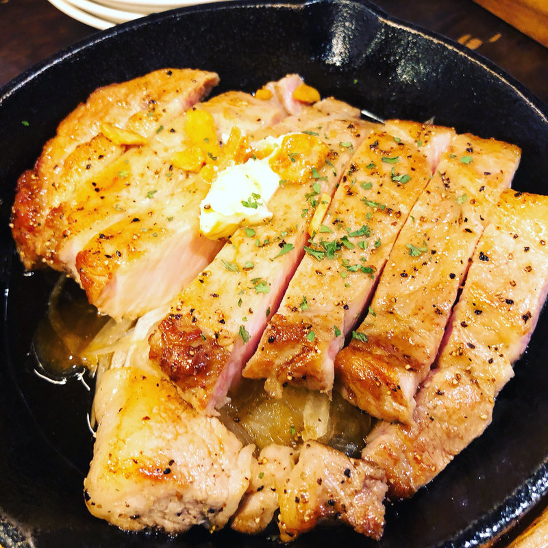 チキンステーキ(3階 肉バル ノースマン 六本木本店 )