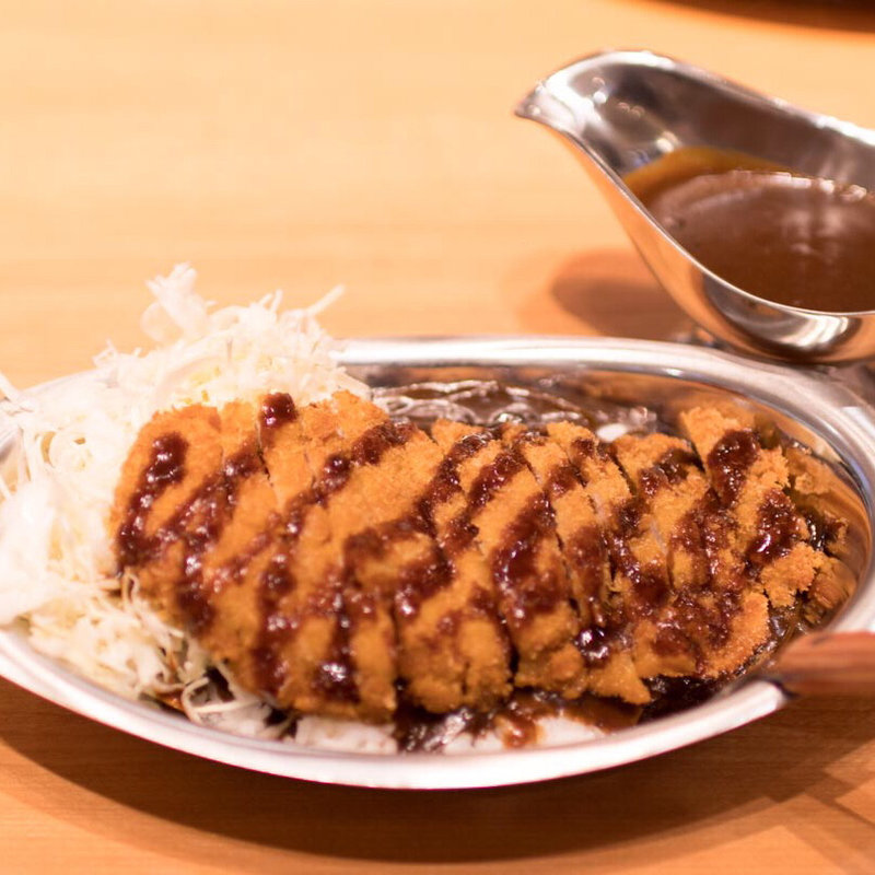 ロースカツカレー小盛(ゴーゴーカレー ピオレ姫路スタジアム)