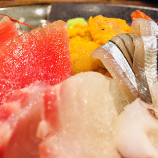 海鮮しらす丼(ちりめん・しらす専門店 凪 （なぎ）)