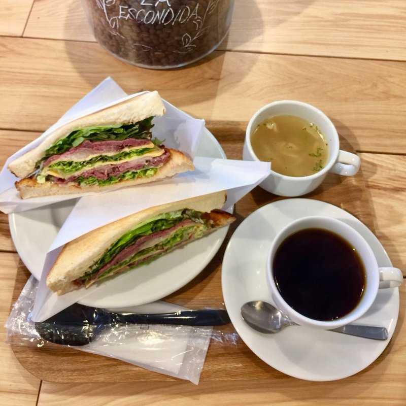 ローストビーフサンド(ザ リタ コーヒー)