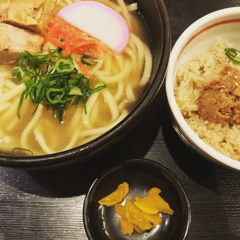 ソーキそば定食(沖縄料理しーさ 茶屋町店 )