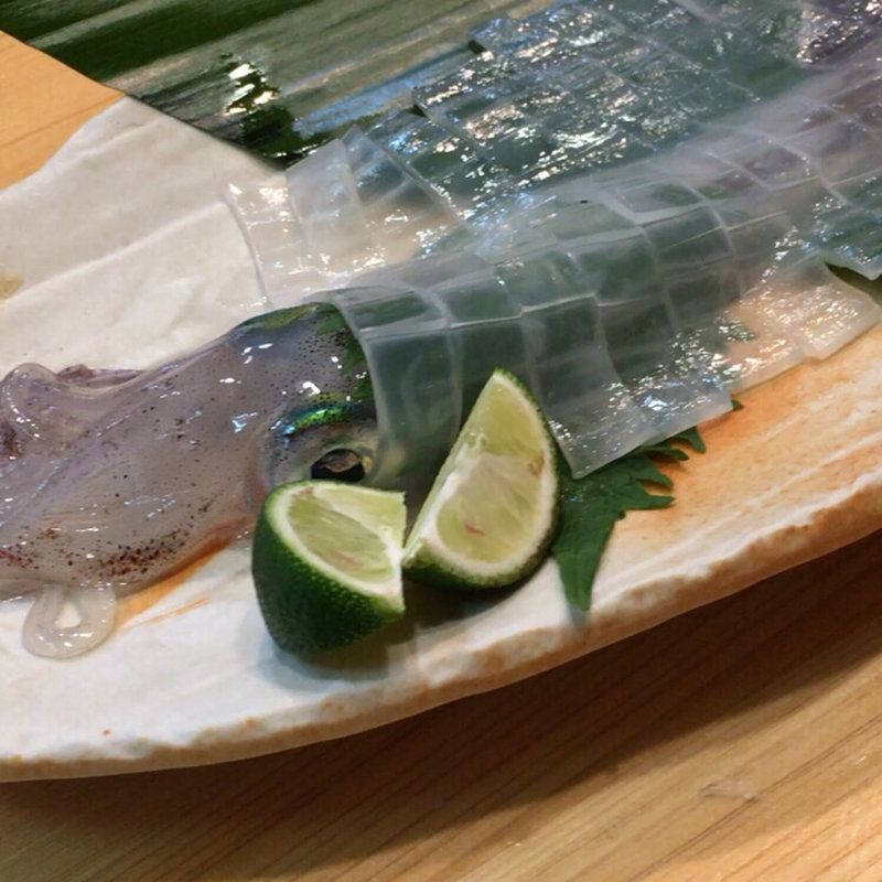 活きイカの姿造り(墨や)