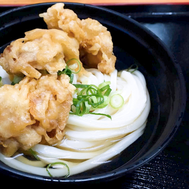 唐揚げぶっかけ冷（ぶっかけ冷+からあげ）(うどん市場 めんくい （うどんいちば めんくい）)