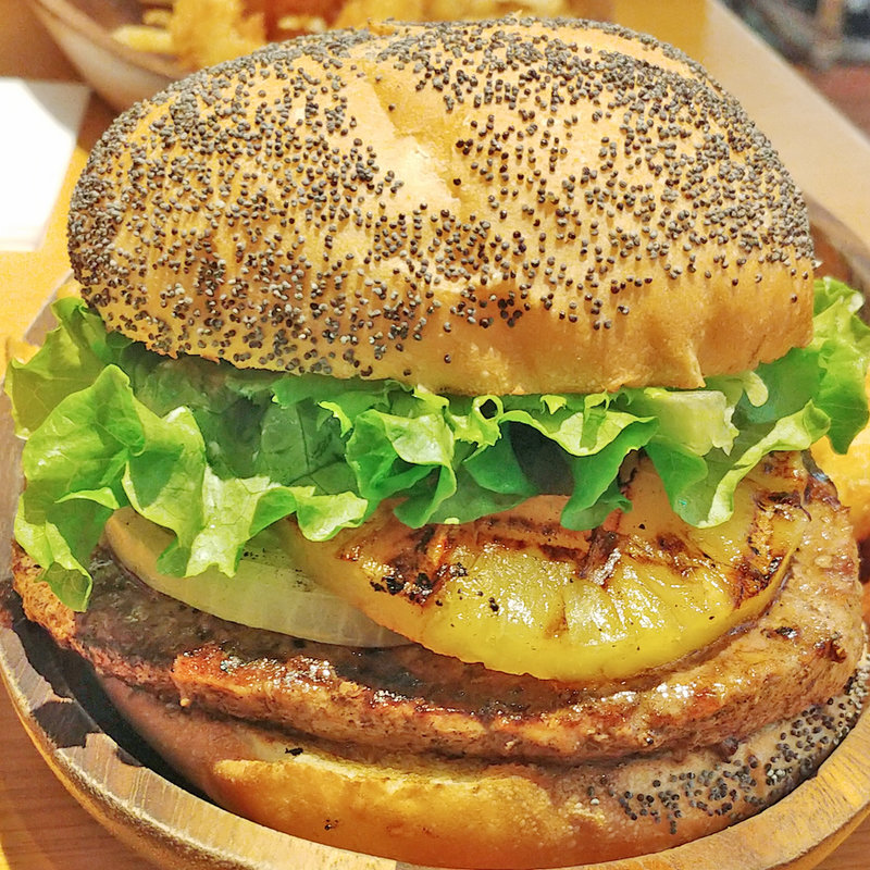 パインバーガー(1/3LB)セット(KUA`AINA 池袋サンシャインシティ店)