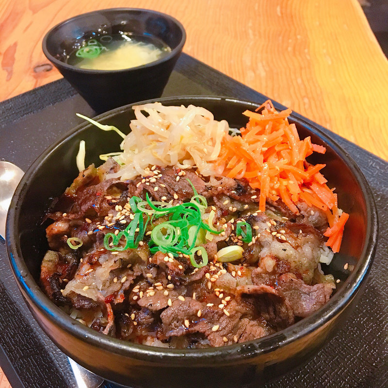 黒毛和牛丼肉増し(肉丼専門店 西宮肉劇場)