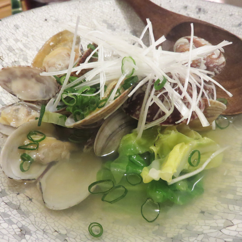 有明海産の小長井あさりと春キャベツの酒蒸し(柚)