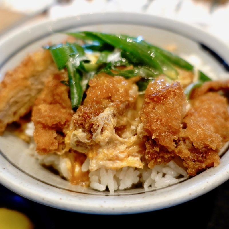 カツ丼定食(はちまん)
