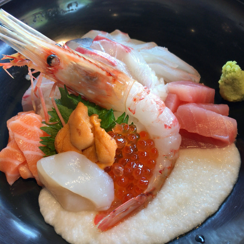 極上海鮮丼(さかな家そう馬 西町店)