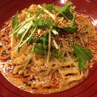 汁なし金胡麻担々麺(金蠍 （キンカツ）)